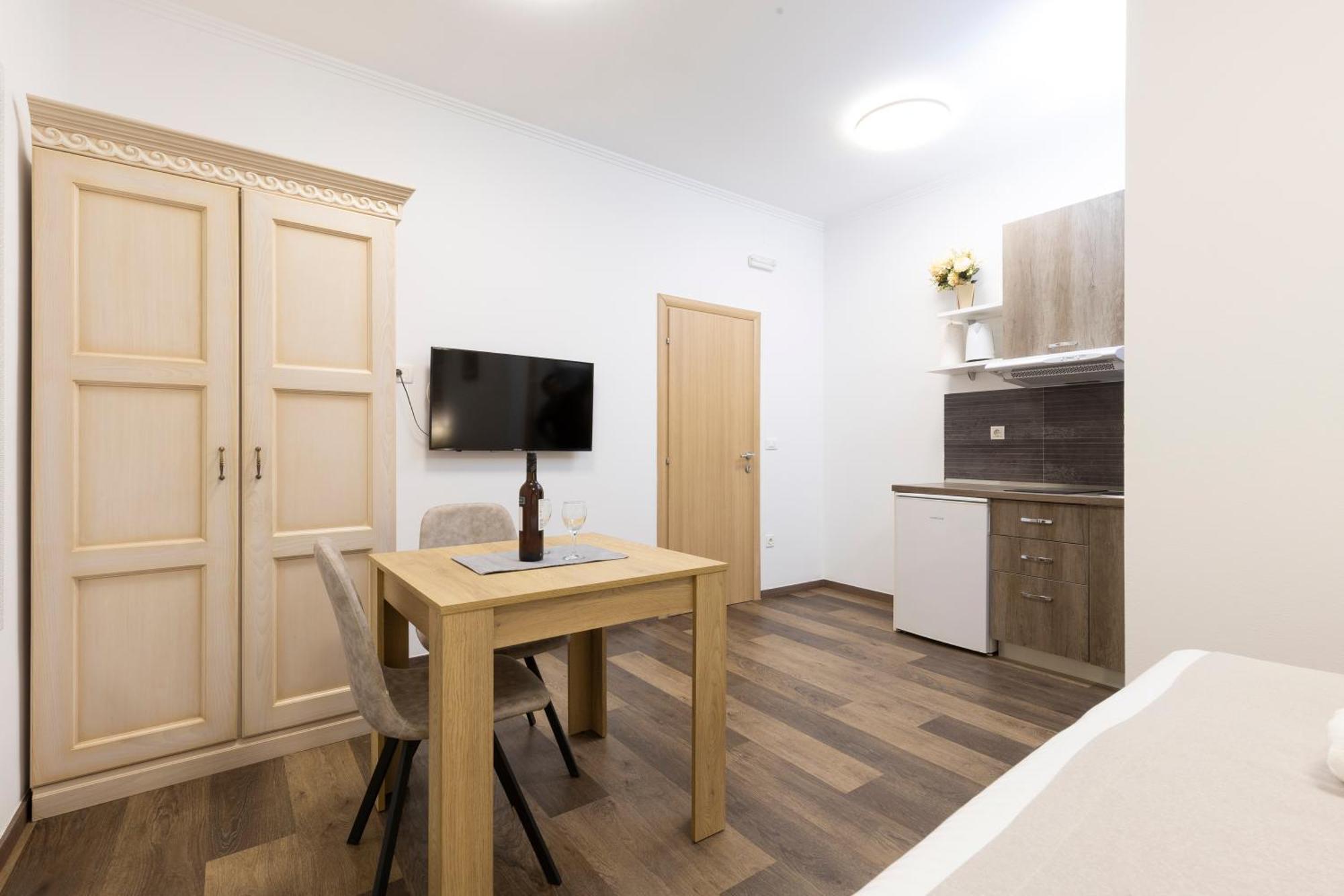 Split Varos Inn Extérieur photo